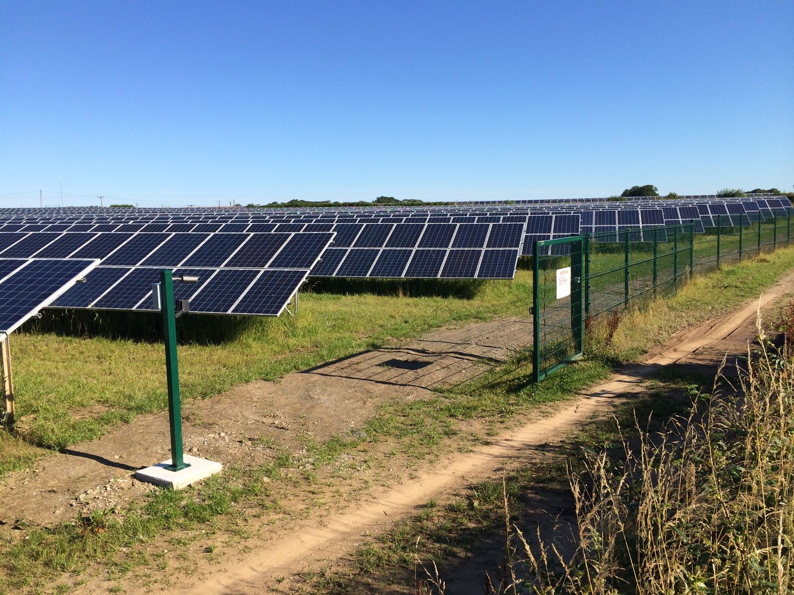 Phao Emdion - Partner für Sicherheit in Solarparks
